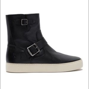 NWOT Black Frye Lena Engineer Zipper Boots Size 10